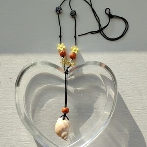 Seashell Pendant Necklace with Floral Beads